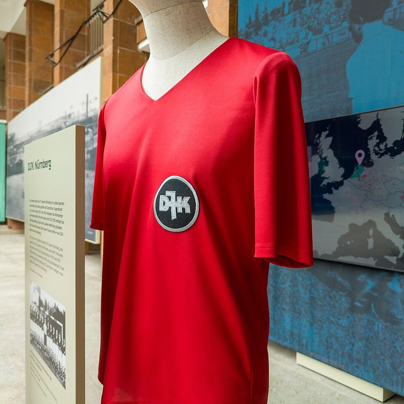 Maillot officiel